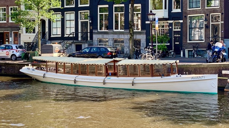 Boek een van onze prive salonboten in Amsterdam Boek een van onze prive salonboten in Amsterdam