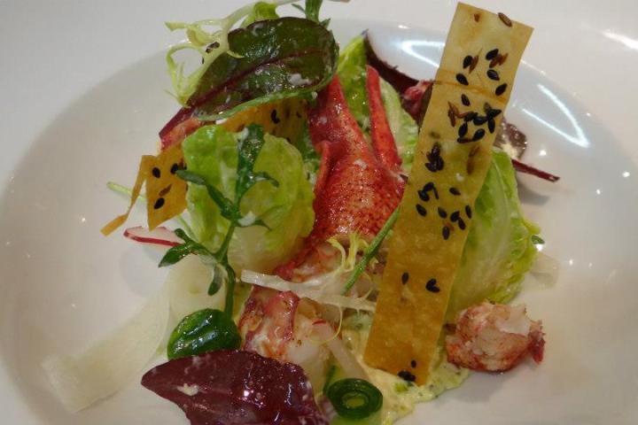 heerlijk driegangen menu aan boord van een salonboot