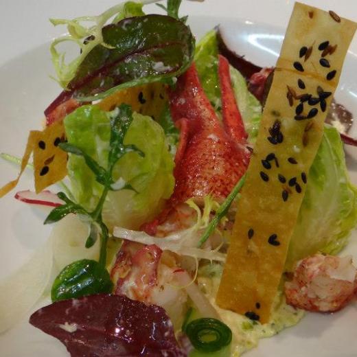 heerlijk driegangen menu aan boord van een salonboot