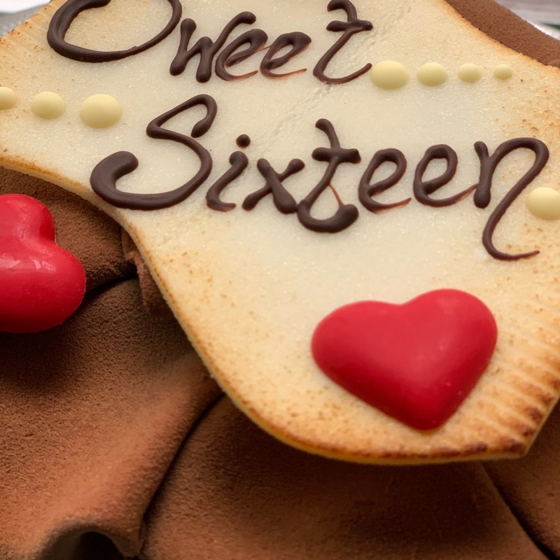 Sweet sixteen taart